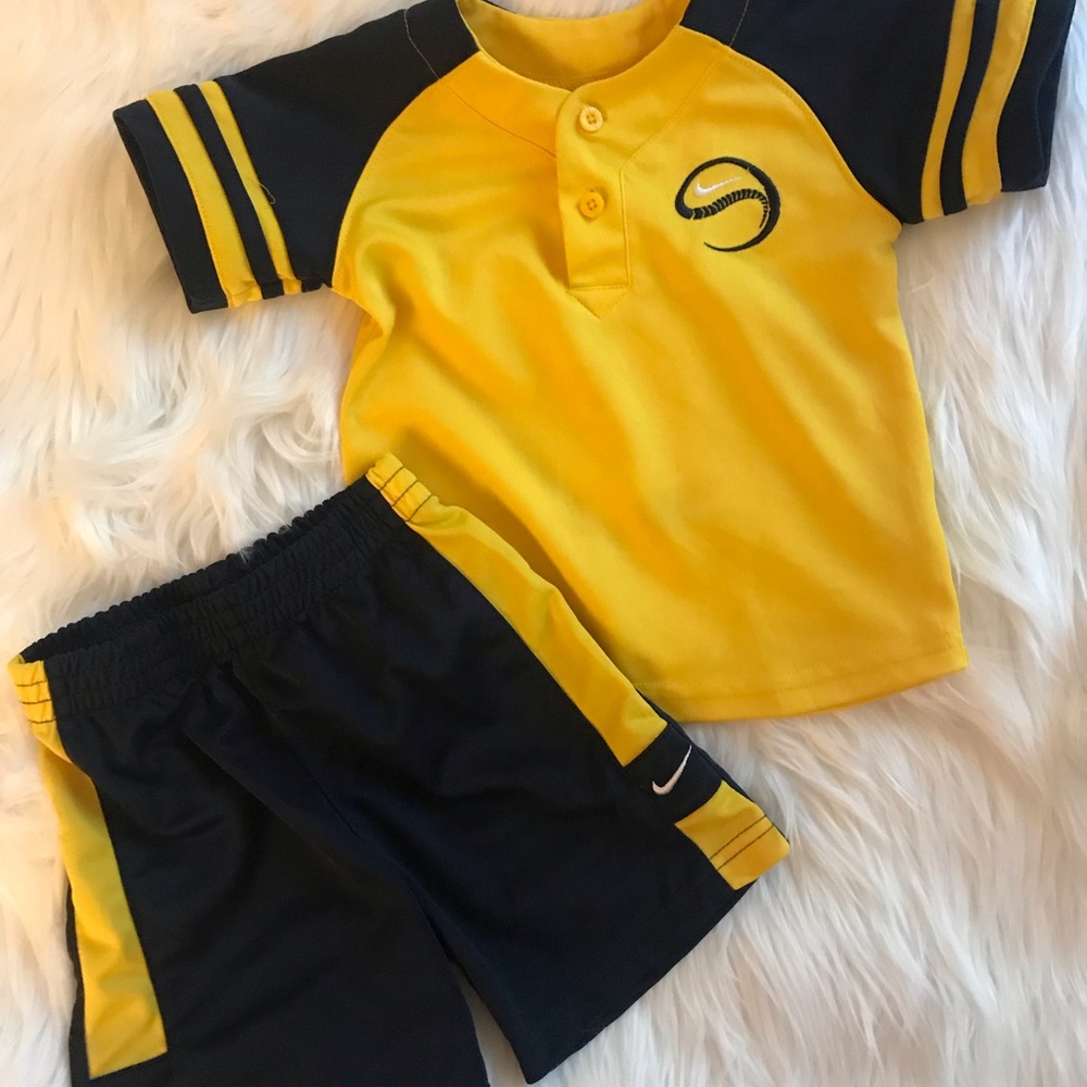 Nike 2 piece Youth Pant and Short size 18-24 month